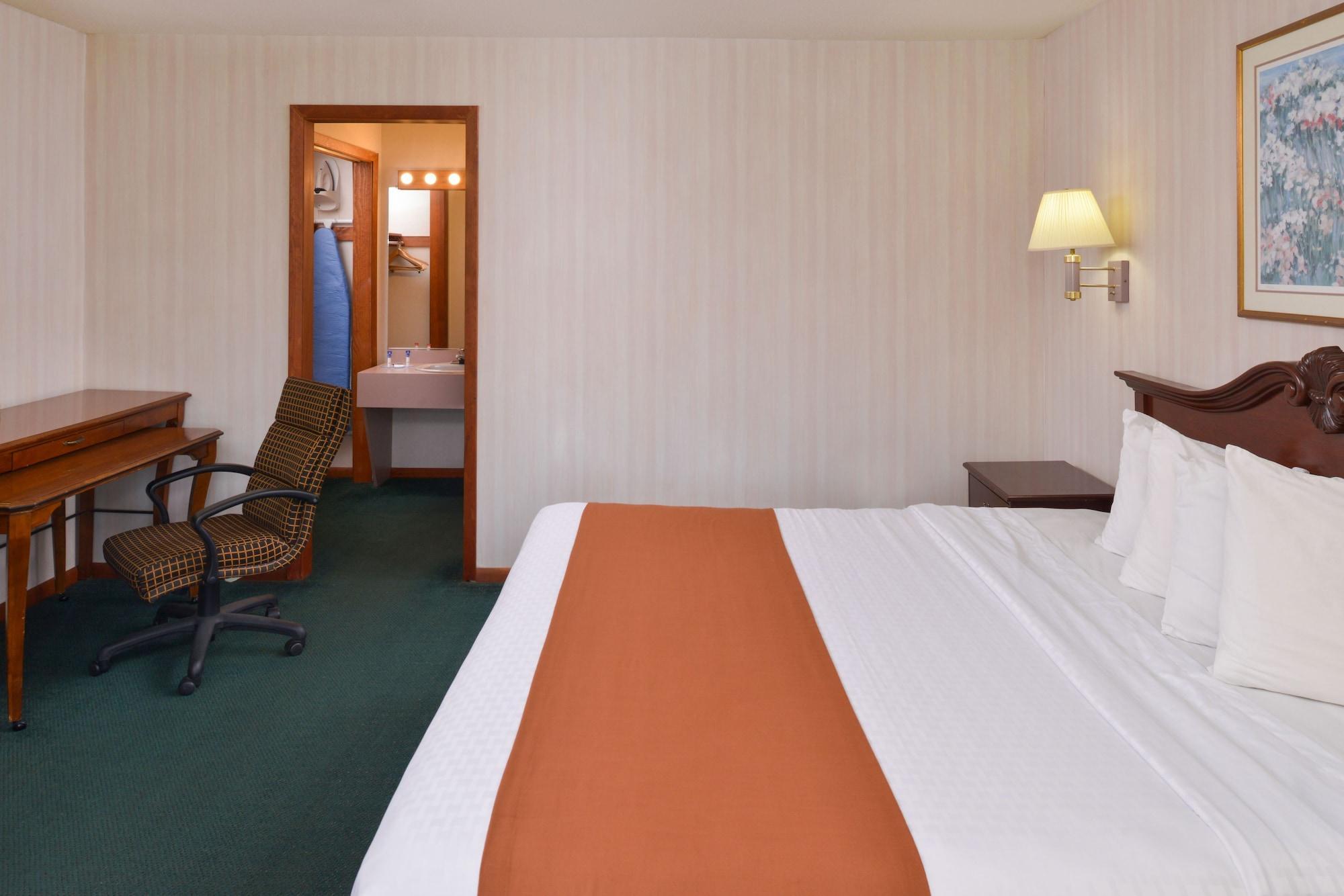 Americas Best Value Inn Платтсбург Экстерьер фото